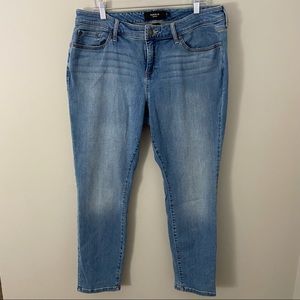 Torrid Denim Women’s Curvy Skinny Jeans Size 18 Short Light Wash Stretch